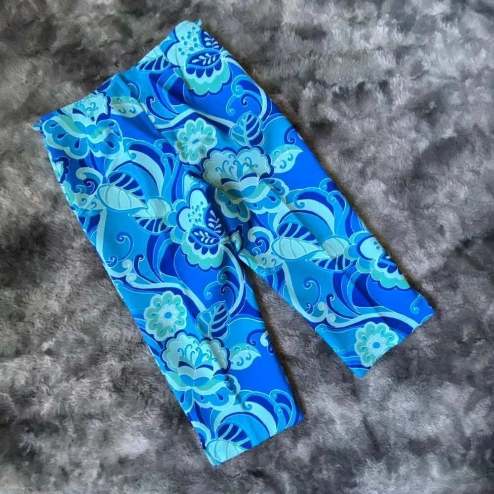 VTG Just Kidding Print Capris